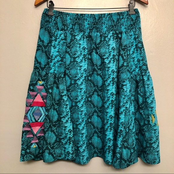 Judith March Snakeskin Aztec Off Shoulder Top - Picture 5 of 6